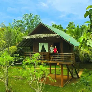 Chena Huts Eco Resort Sigiriya